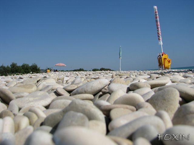album/024 - Spiaggia sassi Pineto - TE.JPG